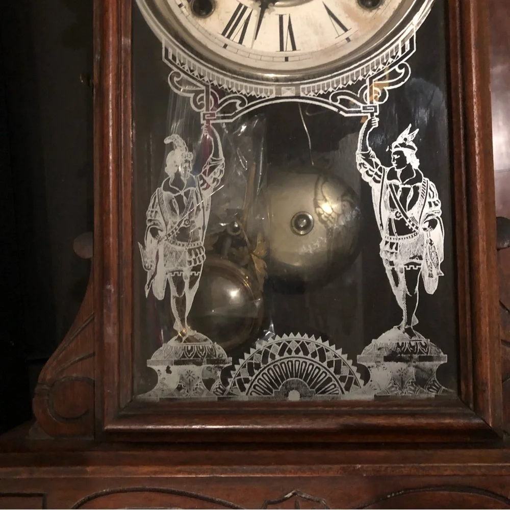Vintage comes pendulum
